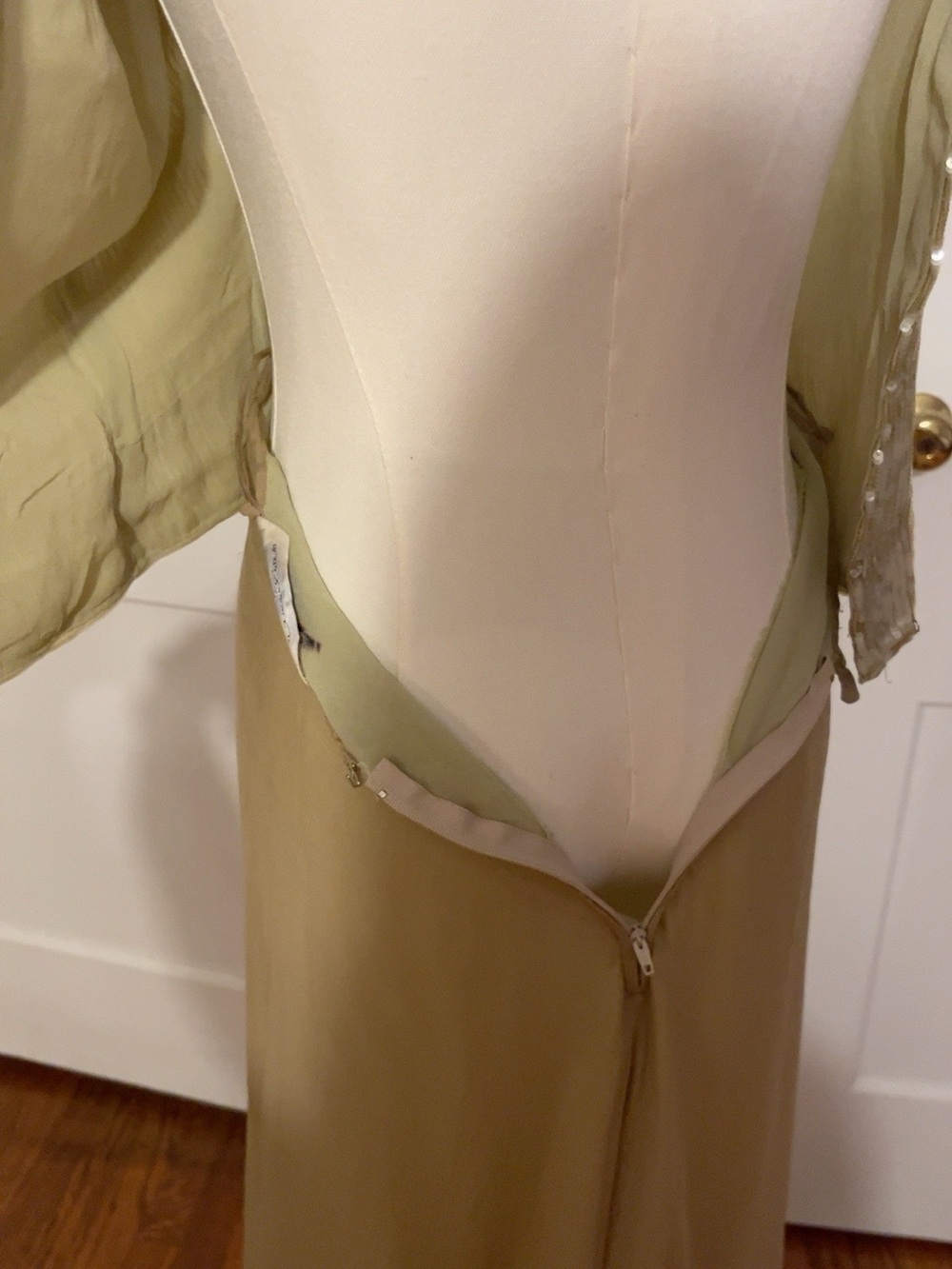 Oscar de la Renta Archival Runway 3-Piece Celadon Sequin Silk Gown Yellow shawl - Picture 7 of 11